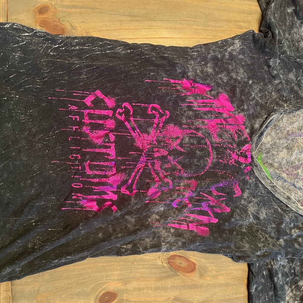Affliction, reversible T-shirt, small buckle skull neon women’s American customs